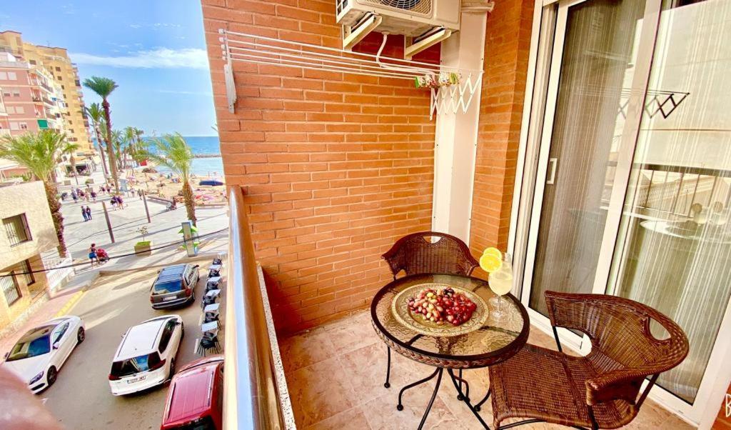 Esmeralda Torrevieja Exteriör bild